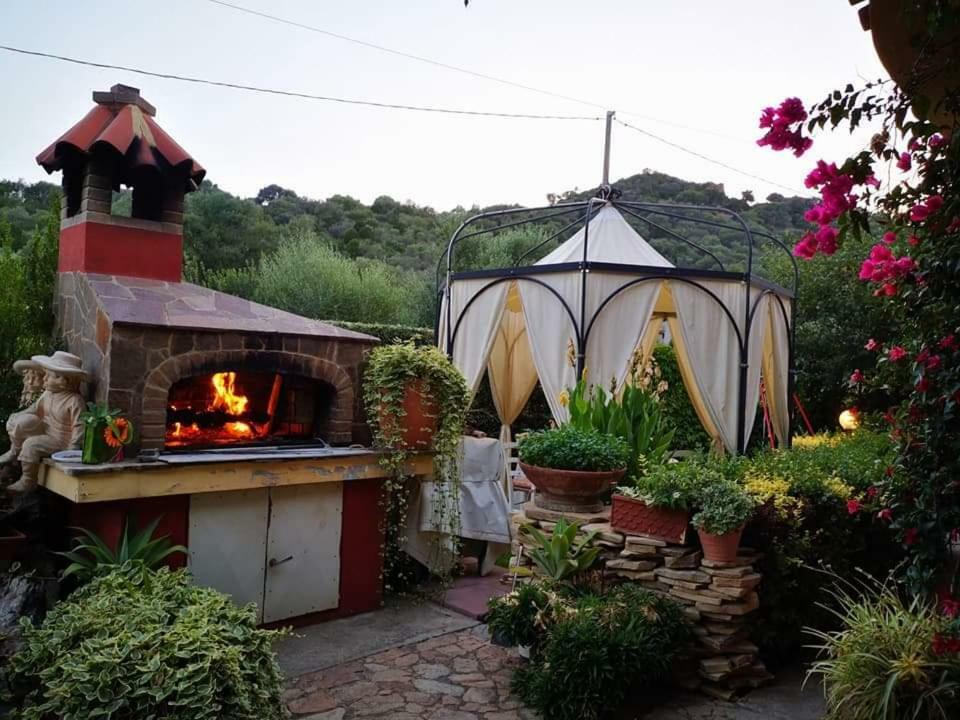 Casa Vacanze Richi&Michi Chia Villa Ngoại thất bức ảnh